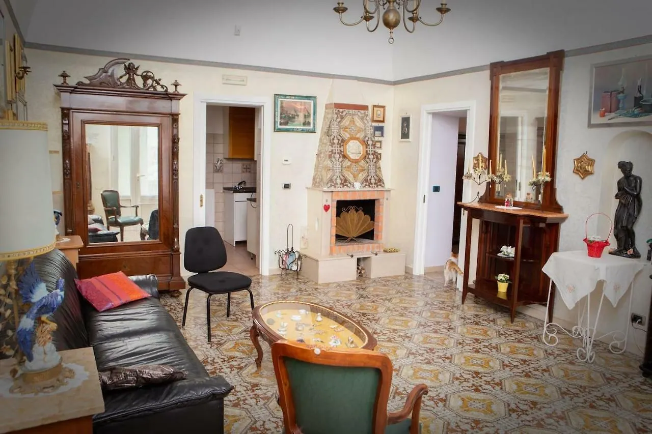 Villa Anna Bari